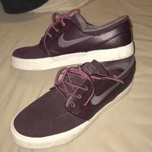 Men’s Nike SB Stefan Janoski Shoes.